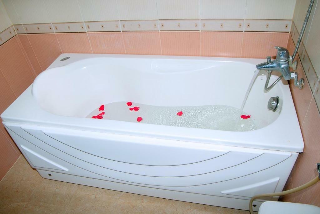 Thanh Ngoc Hotel Nha Trang Zewnętrze zdjęcie